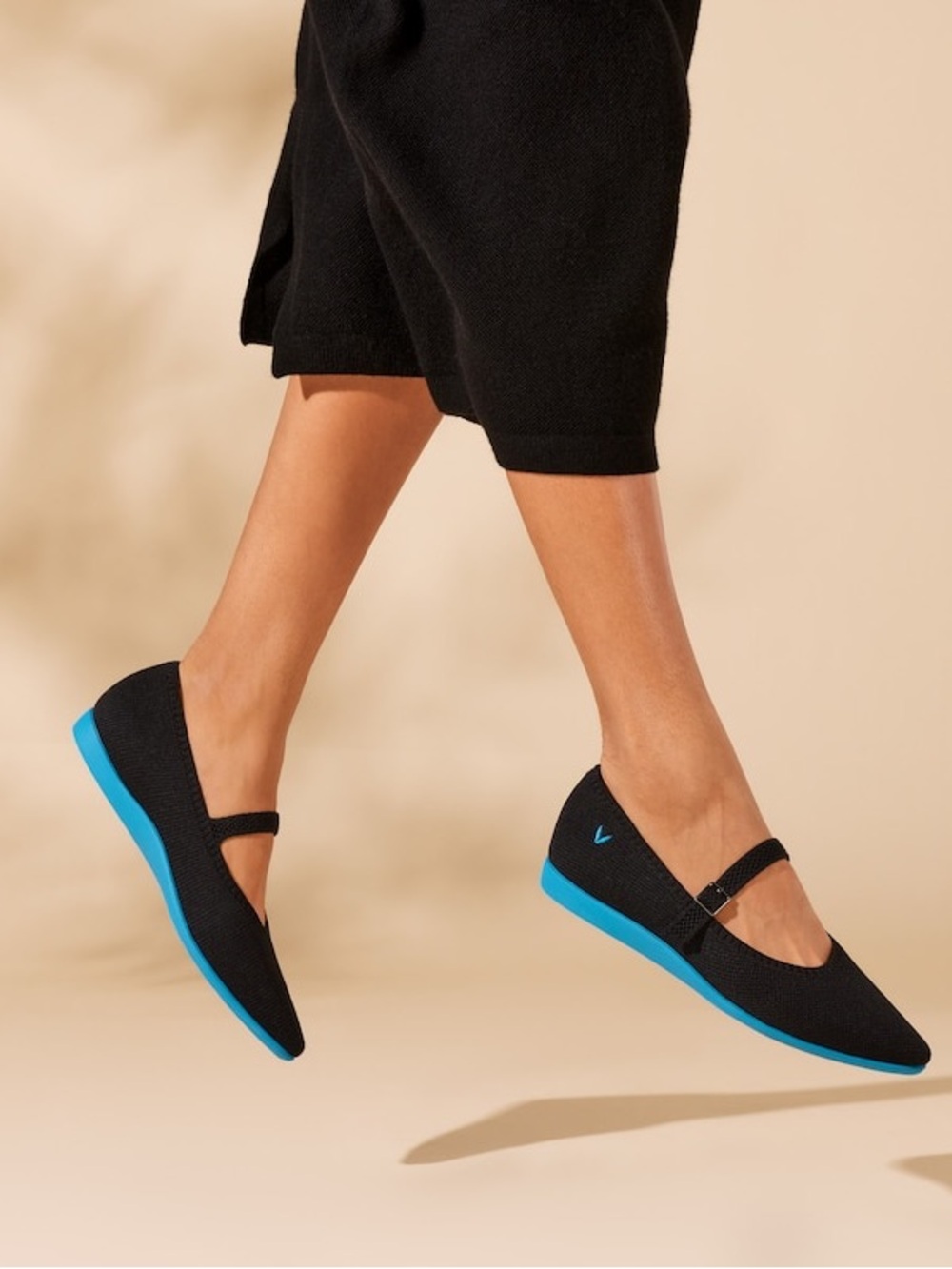 Vivaia Lightweight Pointed Toe Aria Walker Mary Jane Flats